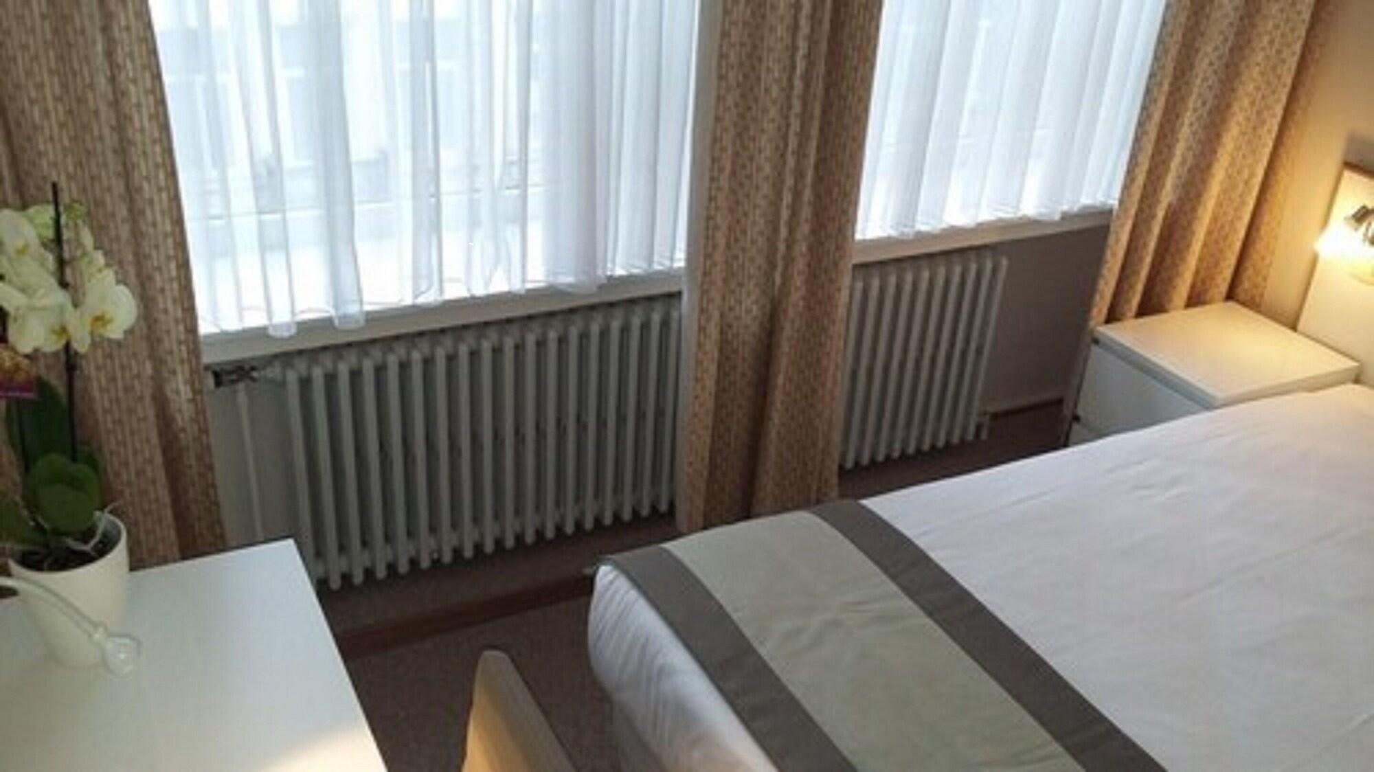 Slina Hotel Brussels Sint-Jans-Molenbeek Eksteriør bilde